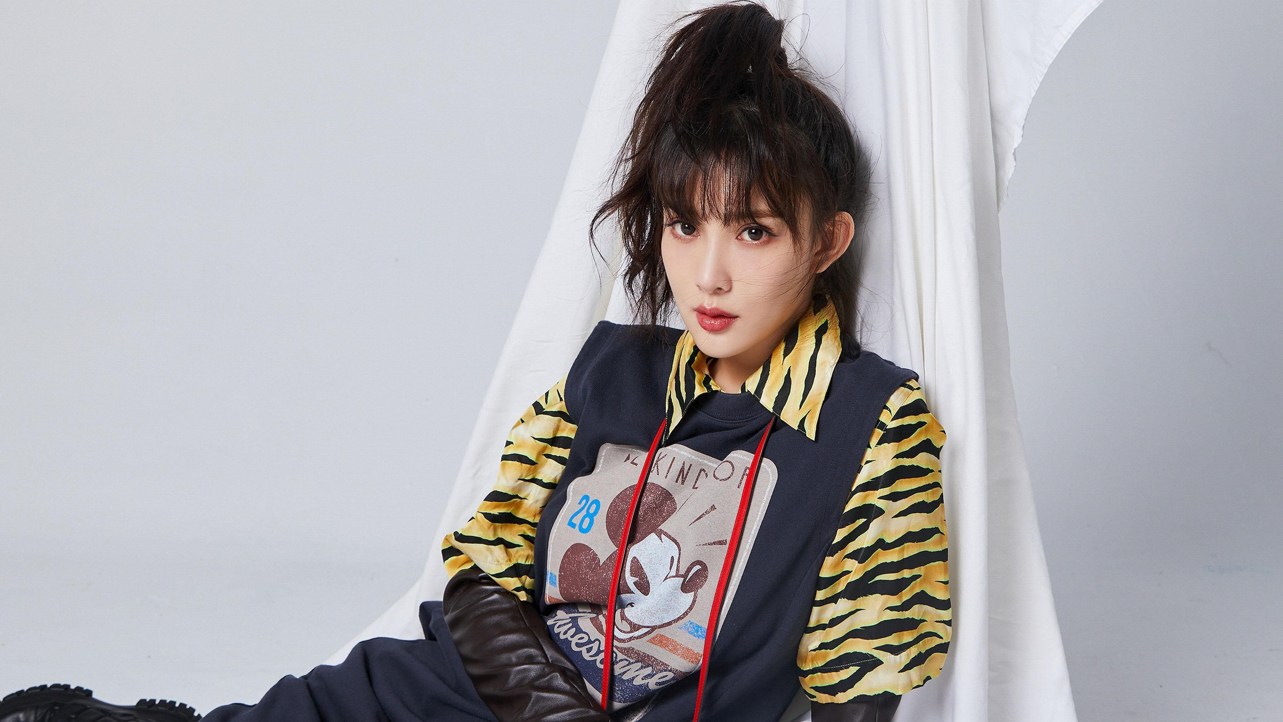 中国女篮防守稳健 多次化解对手攻势，中国女篮真棒